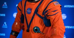 NASA宇宙探索公司:公布下一代宇航服造型,准备用于重返月球计划!