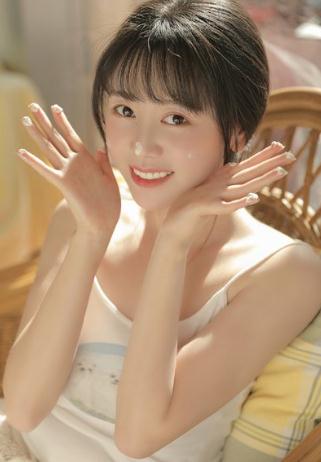 好漂亮的女孩子啊！你有见那么可爱的小姑娘吗？www.yiyingbk.com